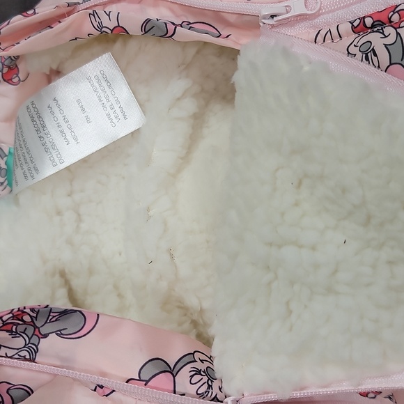 Disney Baby Pink Snowsuit with Minnie Mouse Bow and Ears Size 0-3 Months NWT - Picture 7 of 11